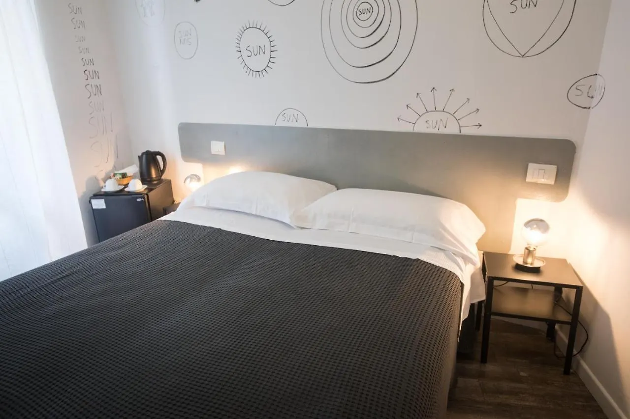 Boutique Hotel Novecento La Spezia 2*,  Itália