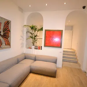Πανσιόν Casa Dane'
